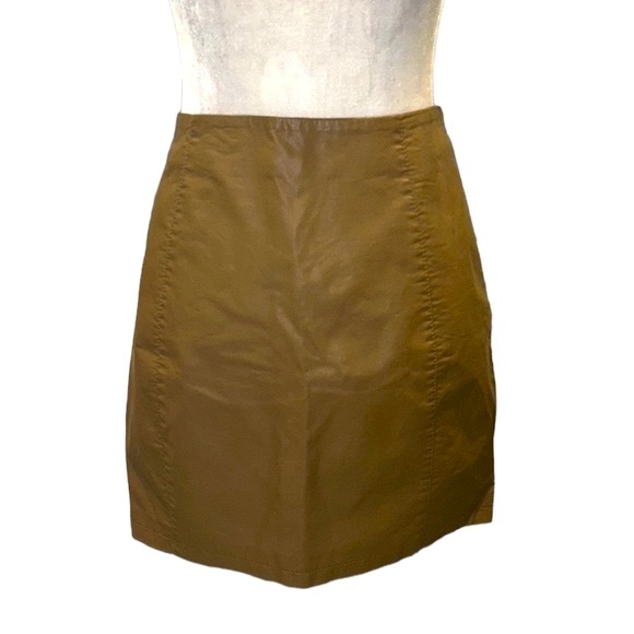 Free People Oh Snap Tan Vegan Faux Leather Snap Front Mini Skirt - 10 - Picture 8 of 14